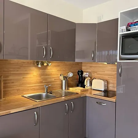 Lv330-a169 4 Couchages Daire Le Lavandou